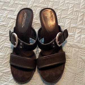 Women’s Black Sandal, size 9